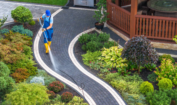Why Choose Our Certified Pressure Washing Experts for Your Project Needs in Wilton Manors, FL?